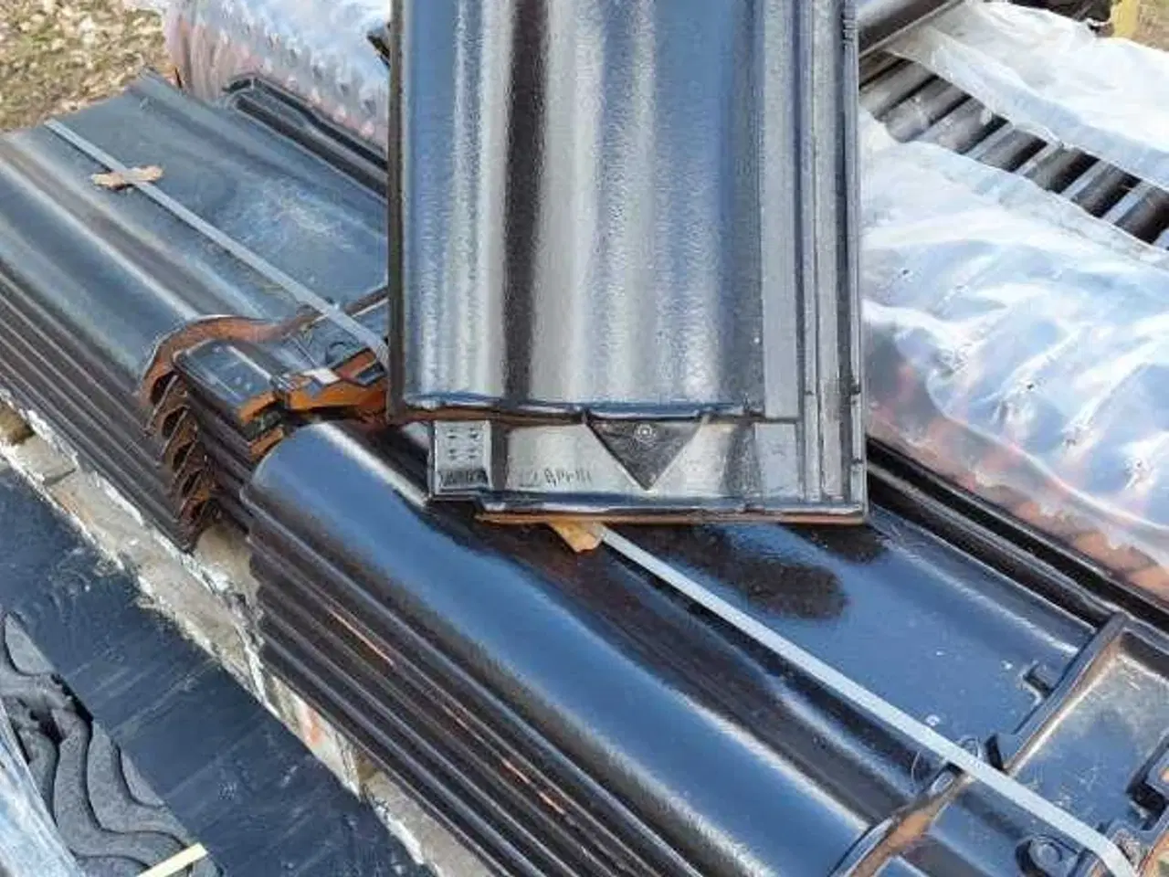 Billede 2 - Glaseret tagsten sorte