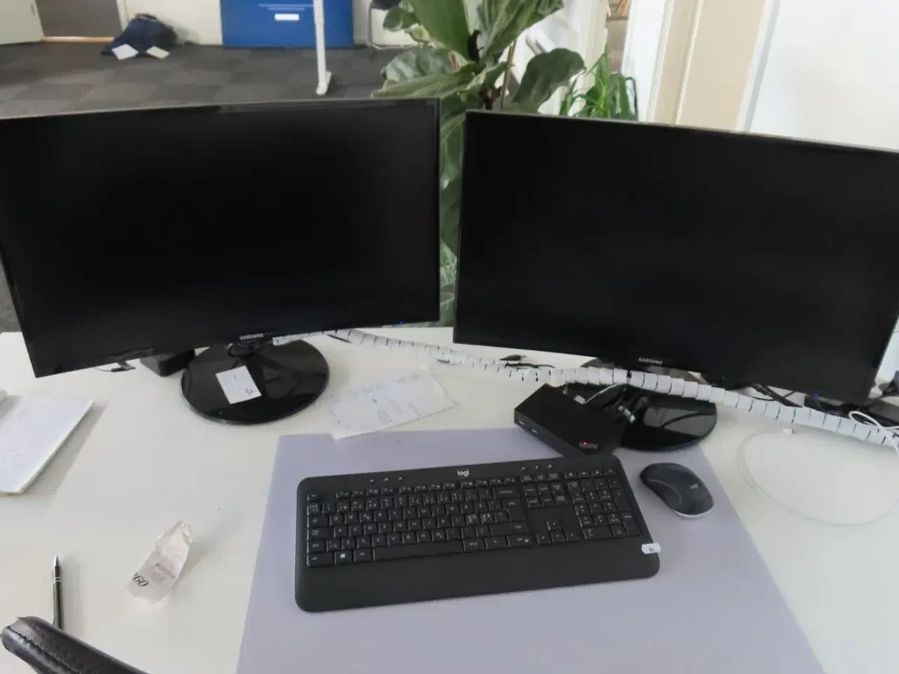 Billede 1 - 2 stk. Skærme, mus & tastatur SAMSUNG