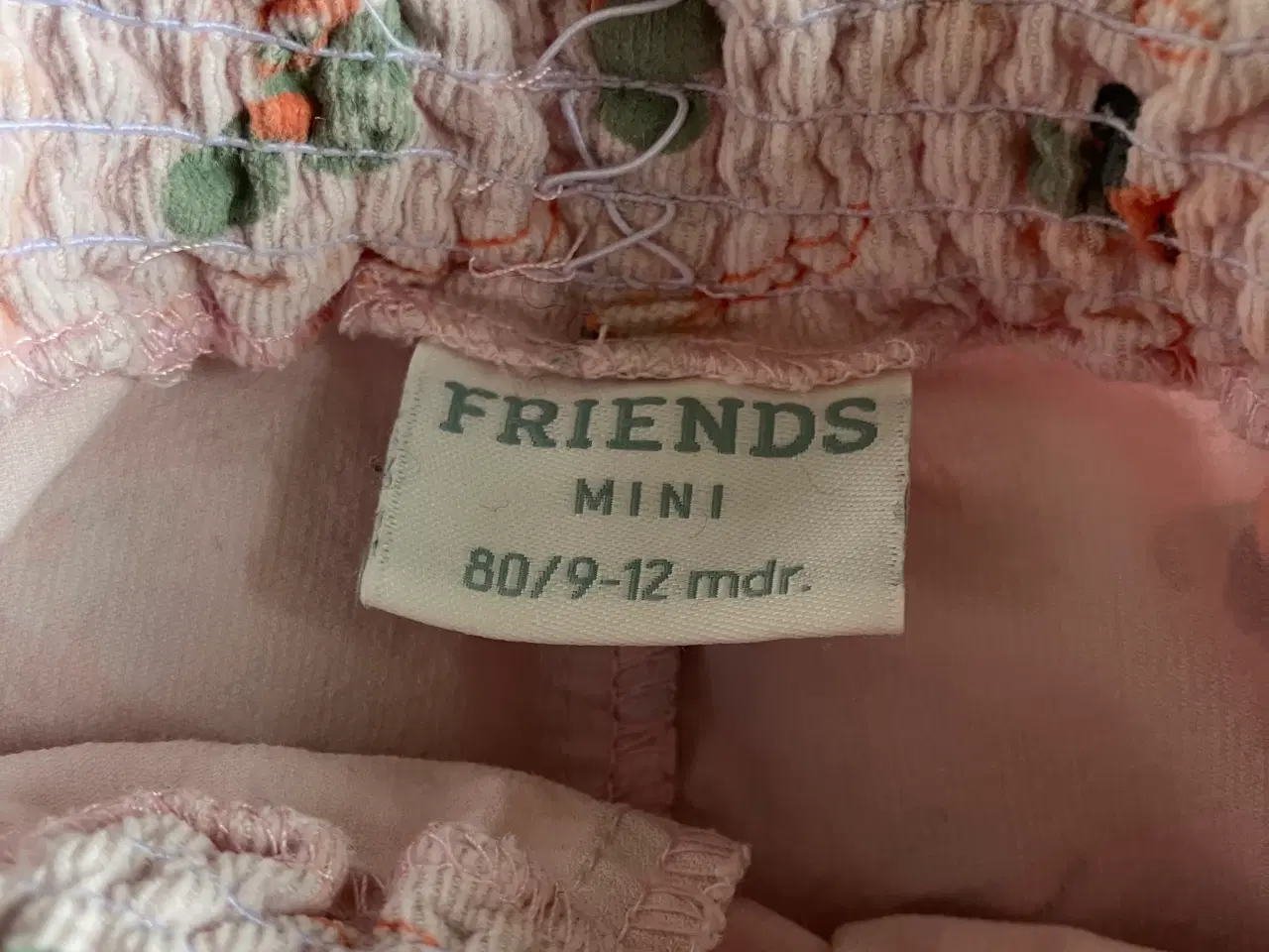 Billede 5 - 2 par bukser fra Friends og Baby Tail