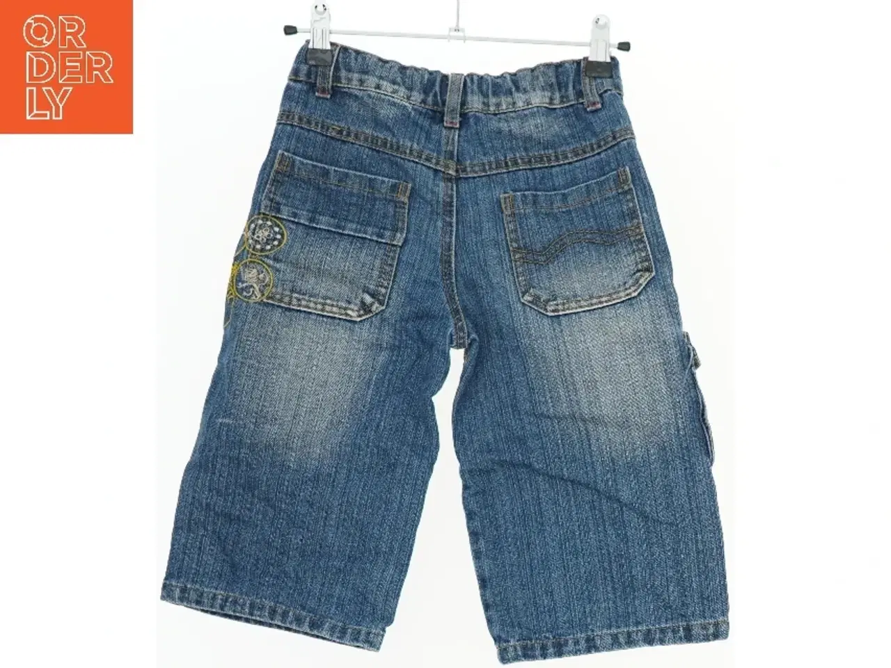 Billede 2 - Børneshorts med mønster (str. 164)