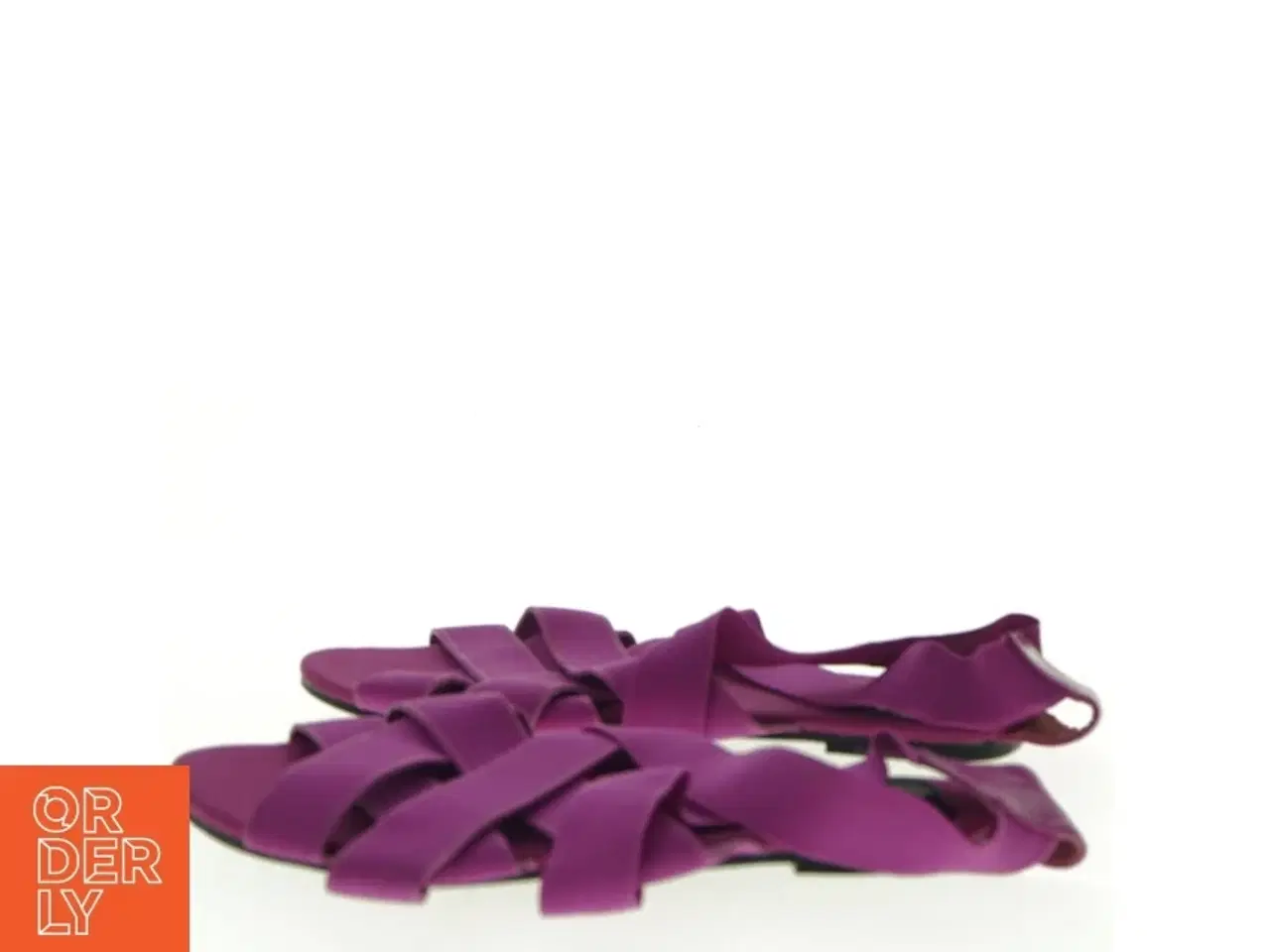 Billede 4 - Violette sandaler med krydsremme fra Divided (str. 37)