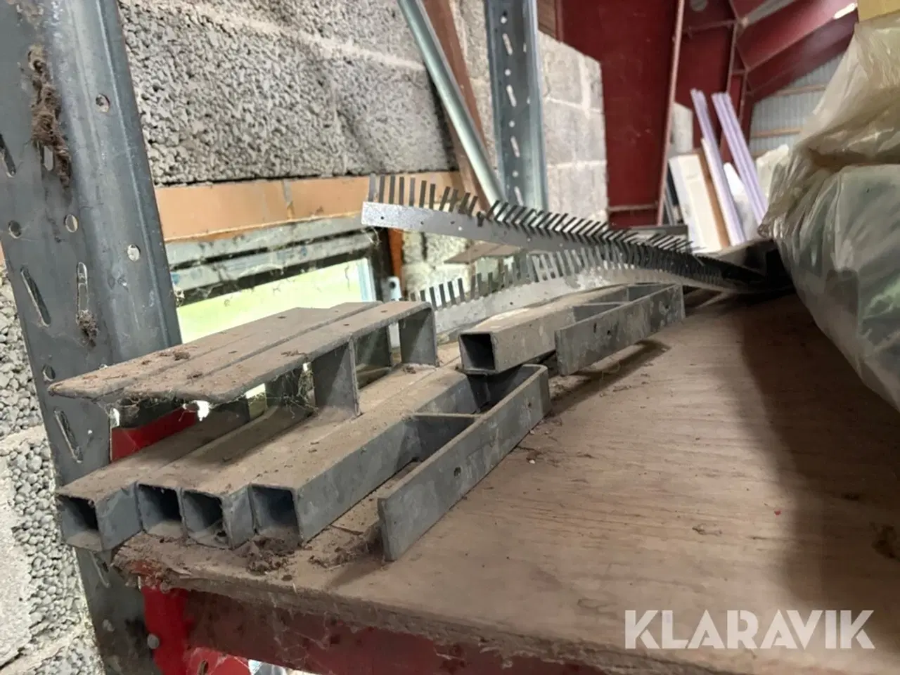 Billede 8 - Pallereol med blandet værktøj og materialer