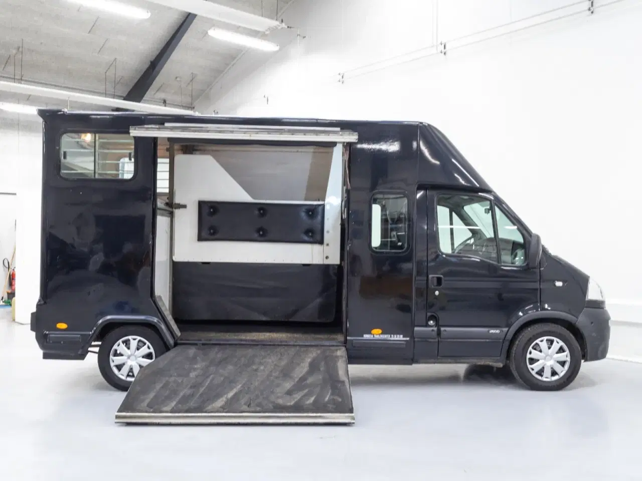 Billede 3 - Opel Movano 2,5 CDTi Db.Kab Hestetransport L3H2