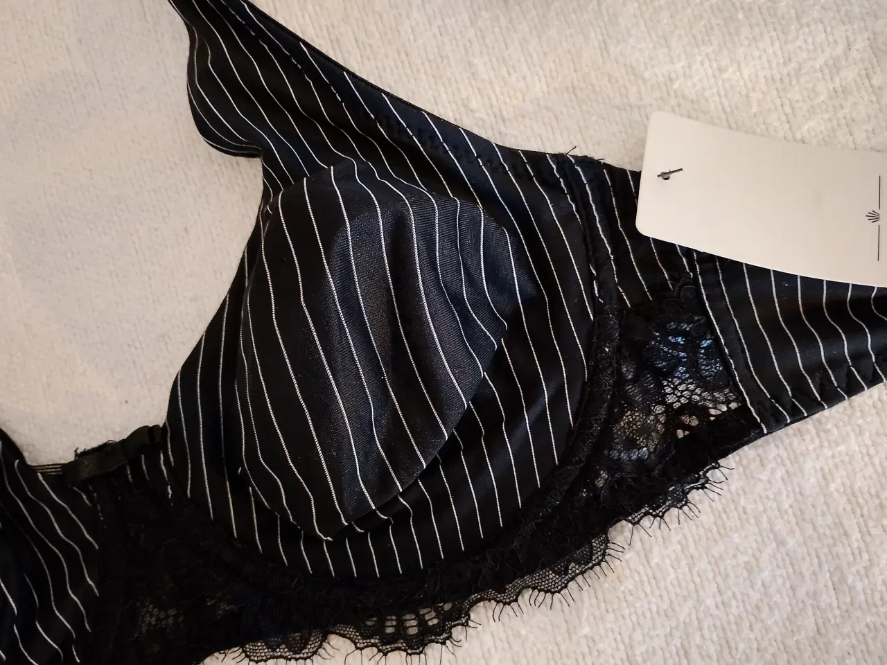 Billede 2 - NY Loved BH Str. 85 B