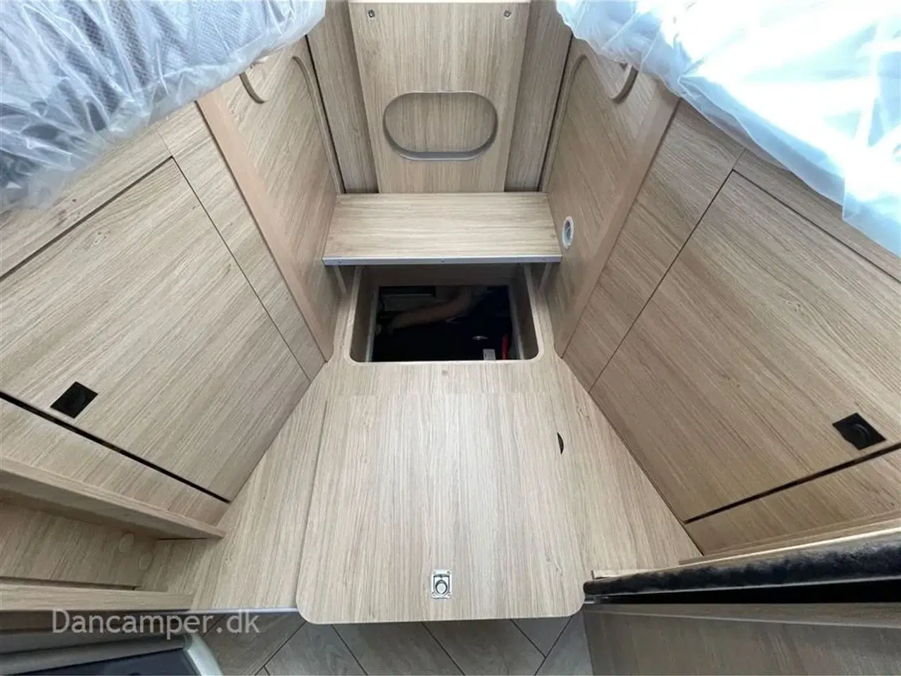 Billede 23 - 2026 - Chausson Fuldintegreret Chausson 7057 Titanium Line, 180 Hk og 8 trins automatgear, 4,4T heavy chassis