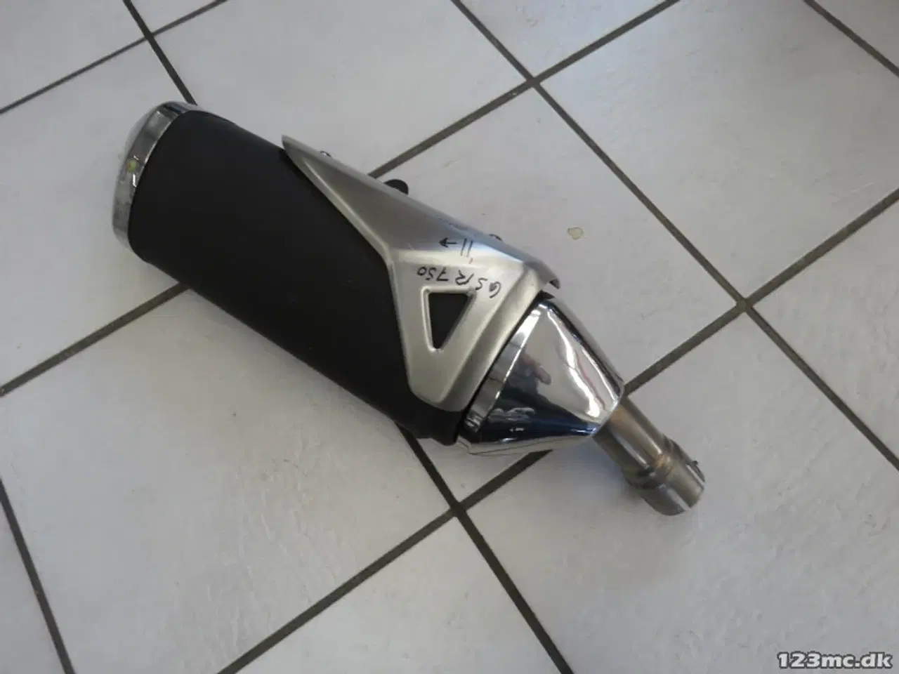 Billede 2 - Udstødning Suzuki GSR750 2011 og frem