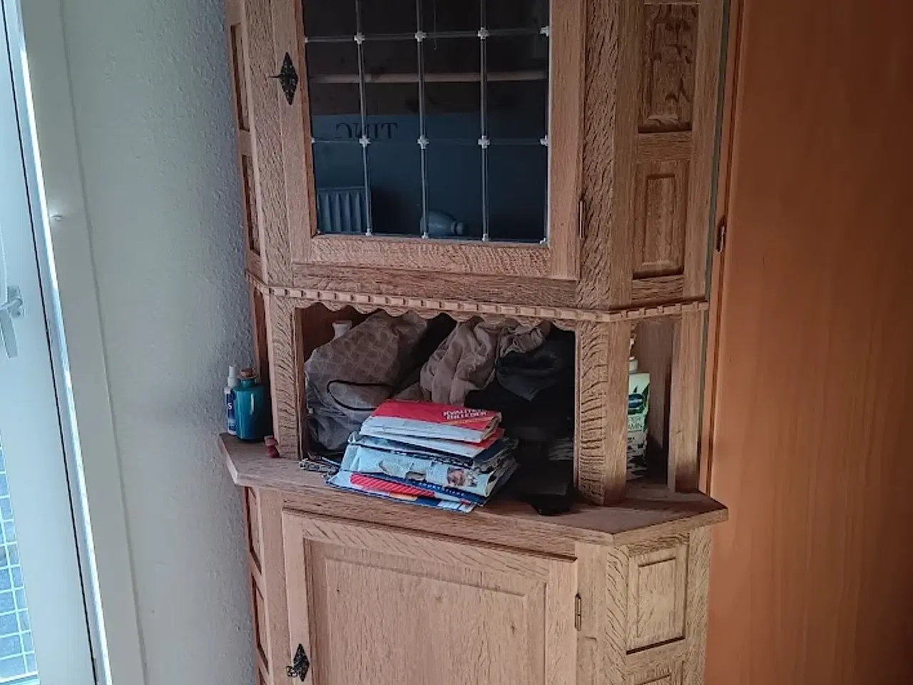 Billede 1 - Hjørneskab