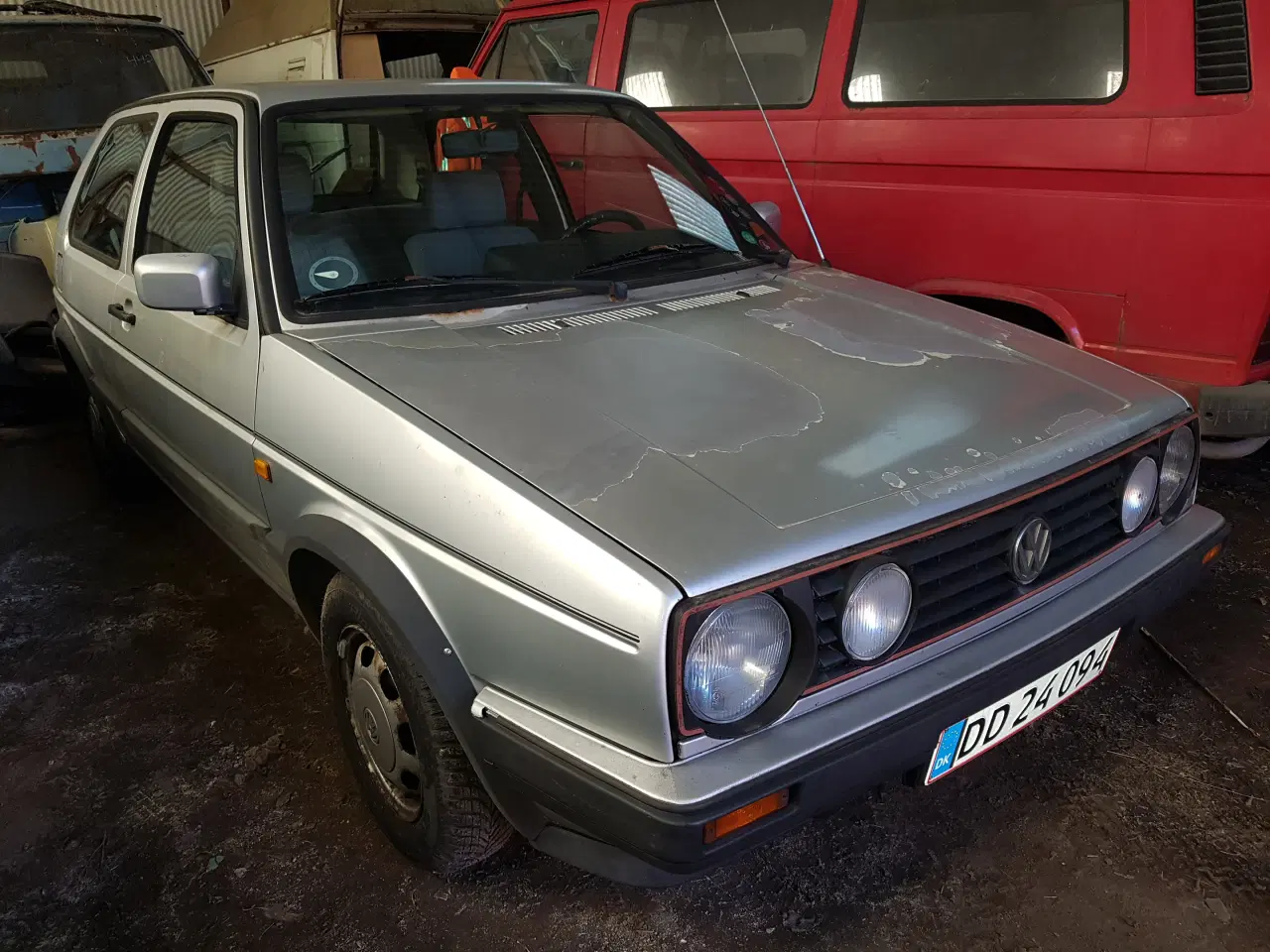 Billede 1 - Vw Golf 2, 2 stk med nummerplader/veteransyn