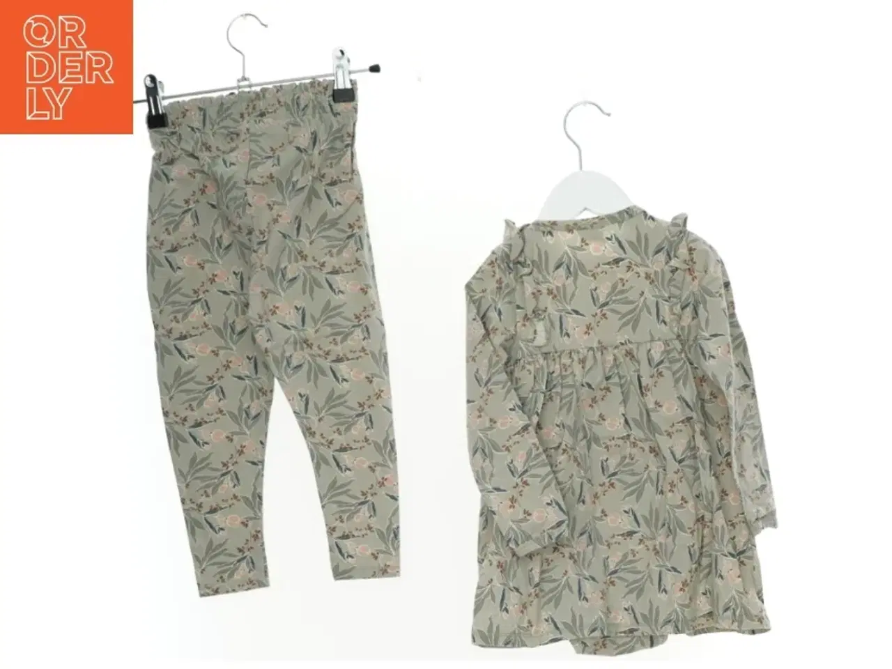 Billede 2 - Sæt (2 stk.) (str. 98 cm)