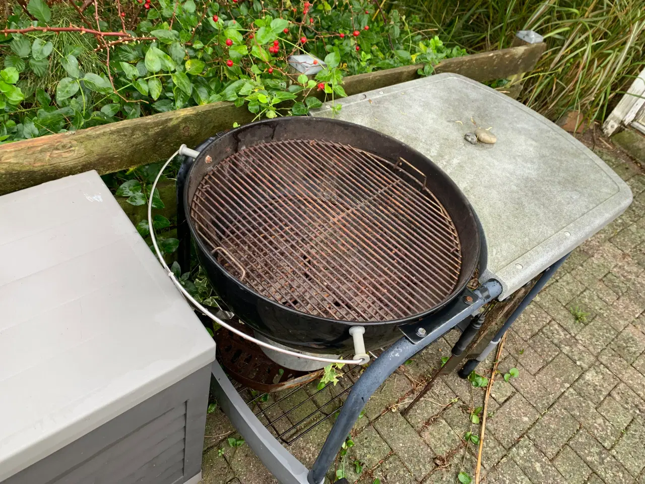 Billede 5 - Weber Kuglegrill med bord