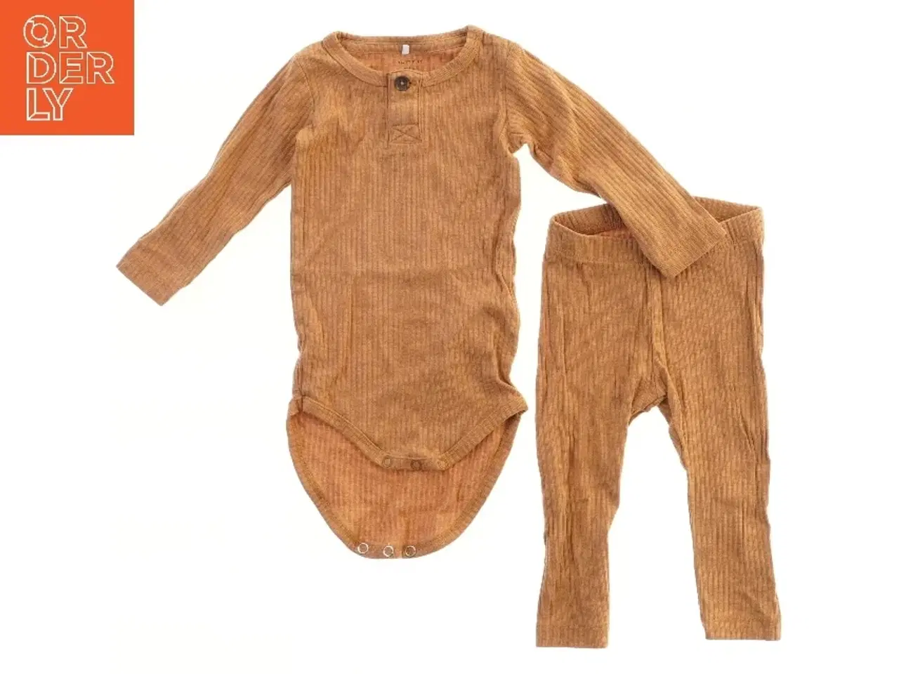 Billede 2 - Baby heldragt og leggings sæt fra Name It (str. 68)