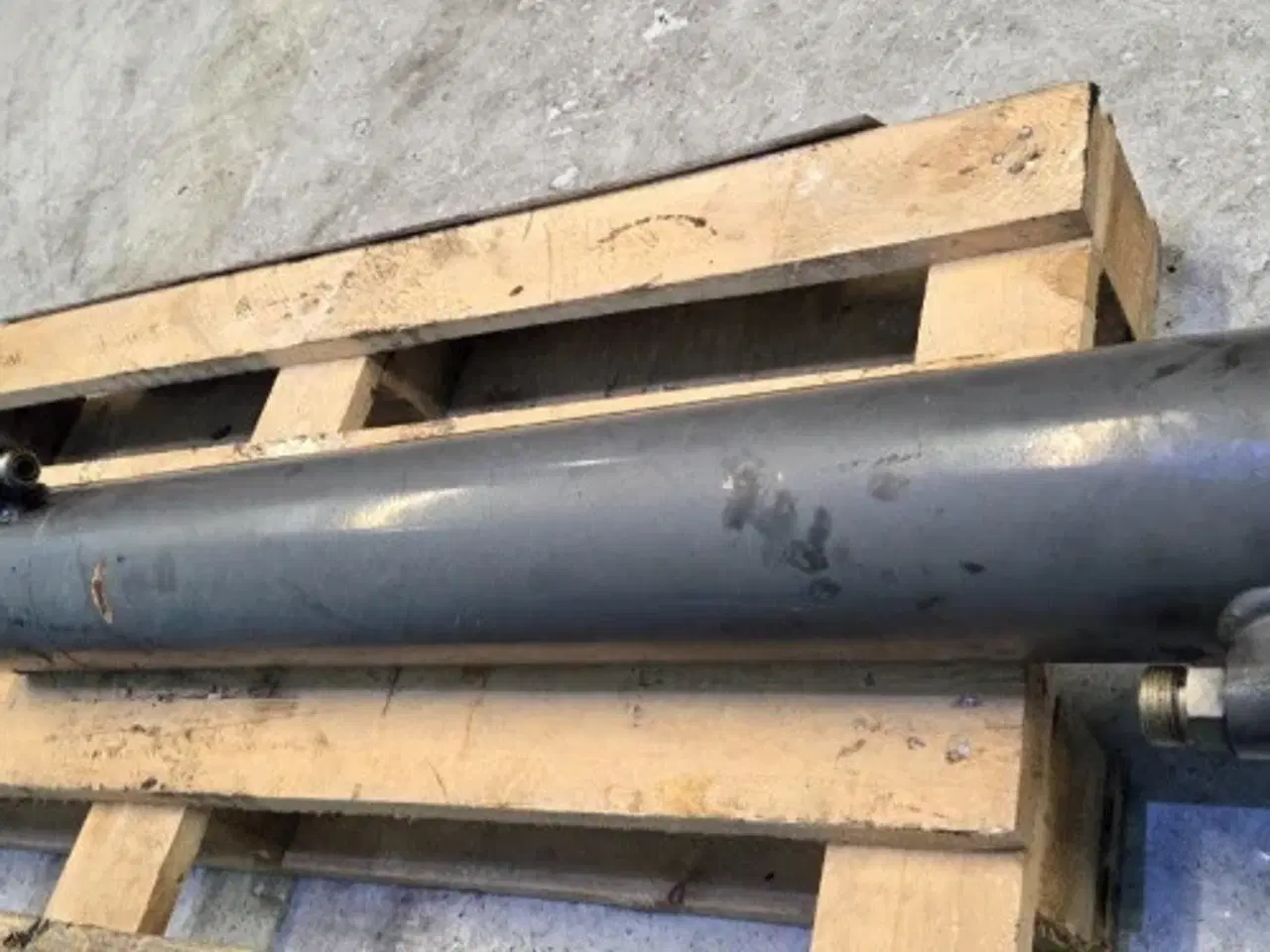 Billede 9 - New Holland LB115B Cylinder 87315531