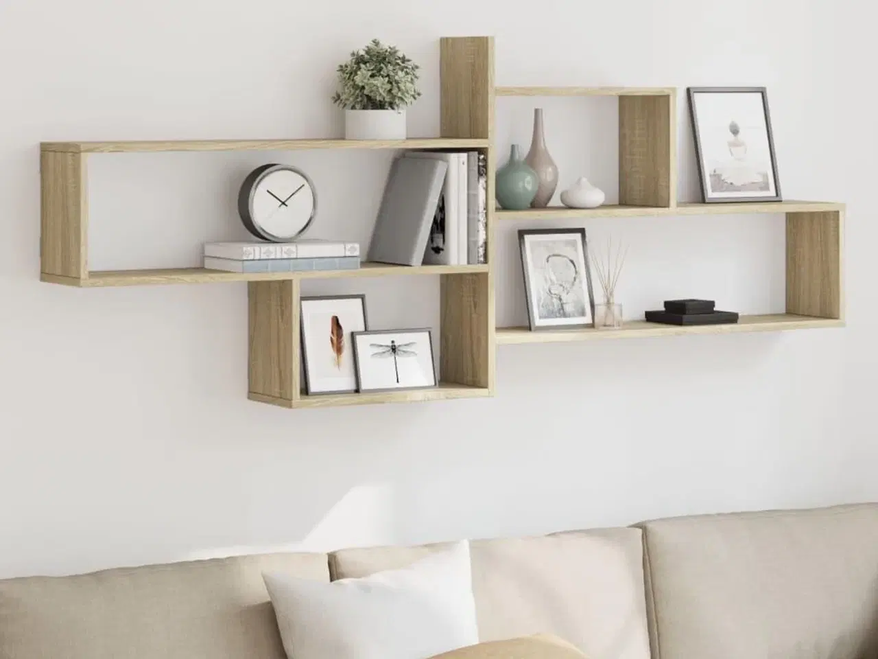 Billede 1 - Væghylde 167,5x18x68 cm konstrueret træ sonoma-eg