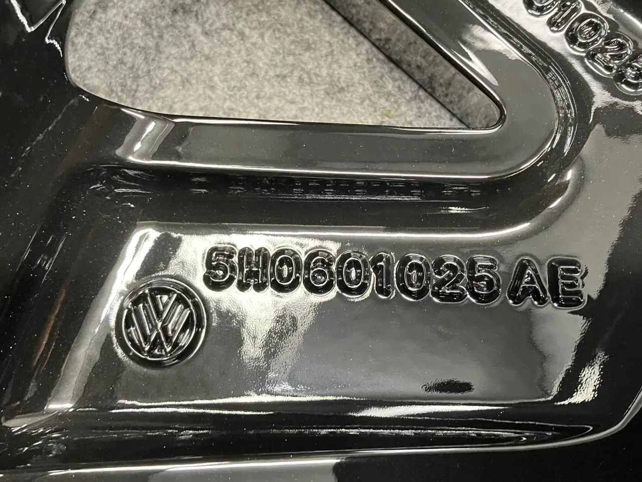 Billede 8 - ALUFÆLGE VW GOLF 8 BERGAMO 5H0 18"