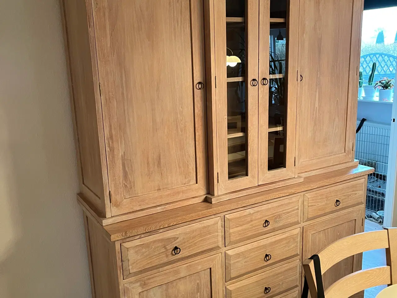 Billede 1 - Egetræsskab