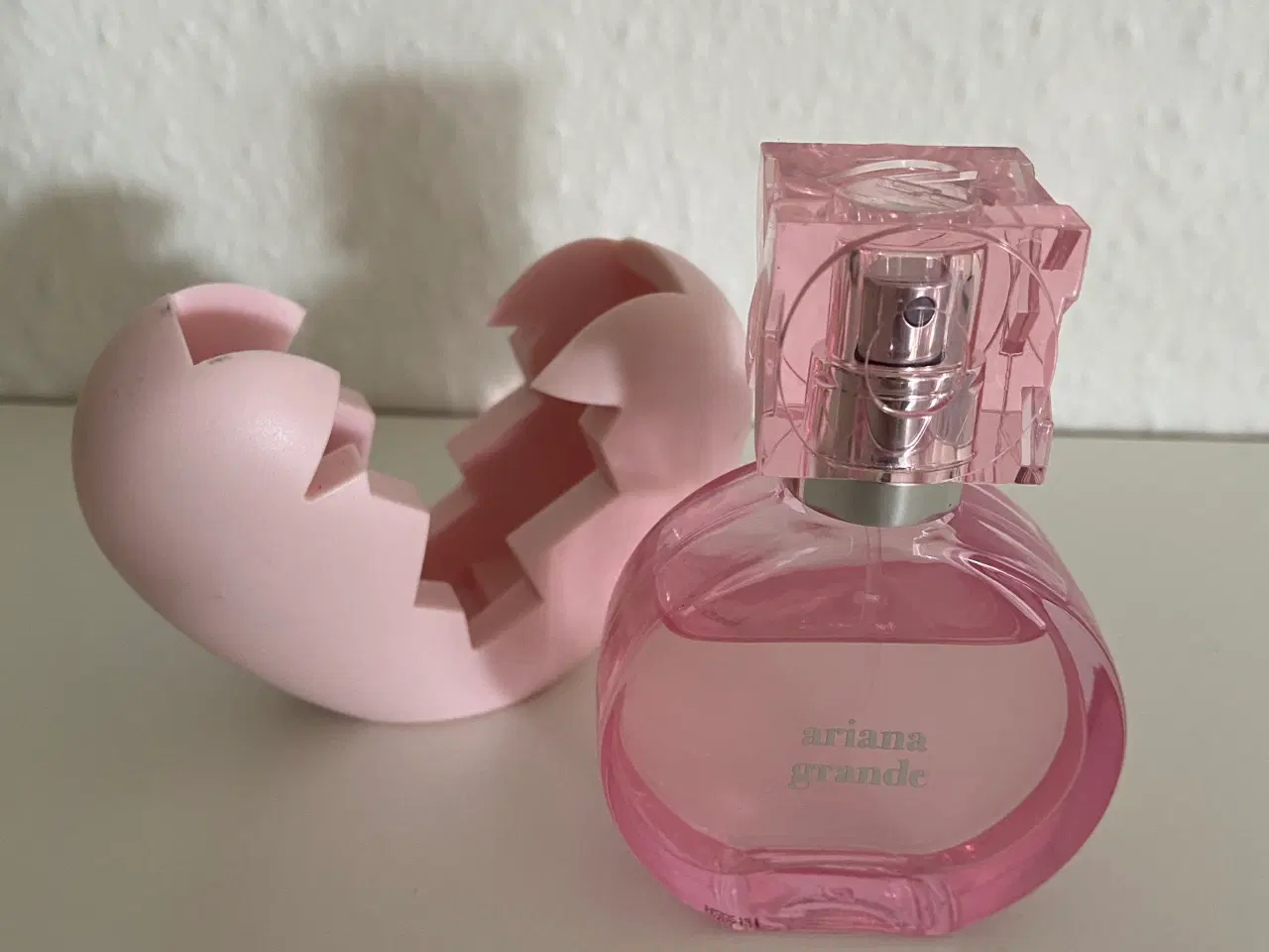 Billede 2 - Ariana Grande parfume