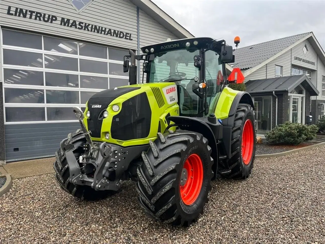 Billede 5 - CLAAS Axion 830 med frontlift og front PTO