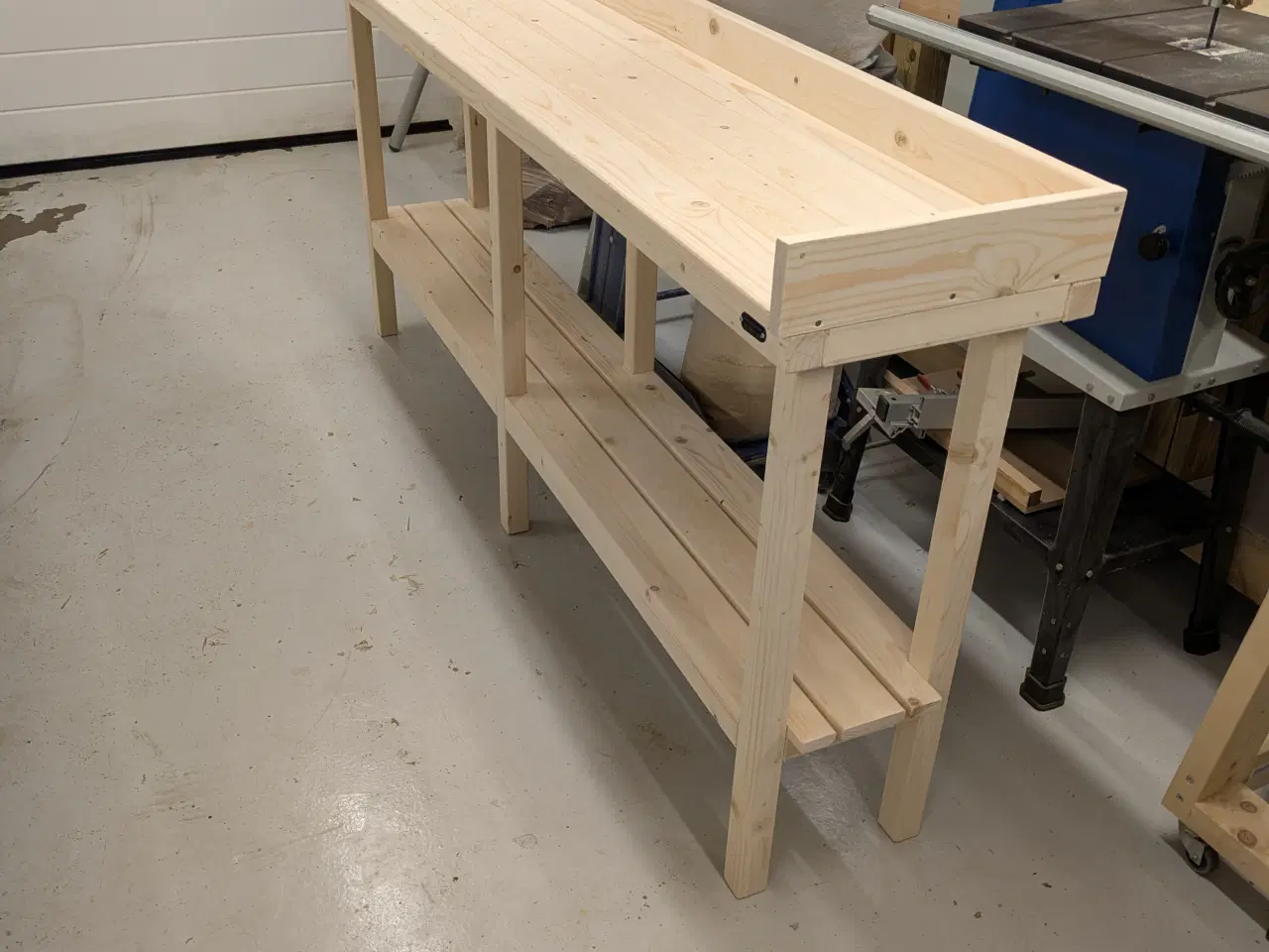 Billede 3 - Kraftig Plantebord 