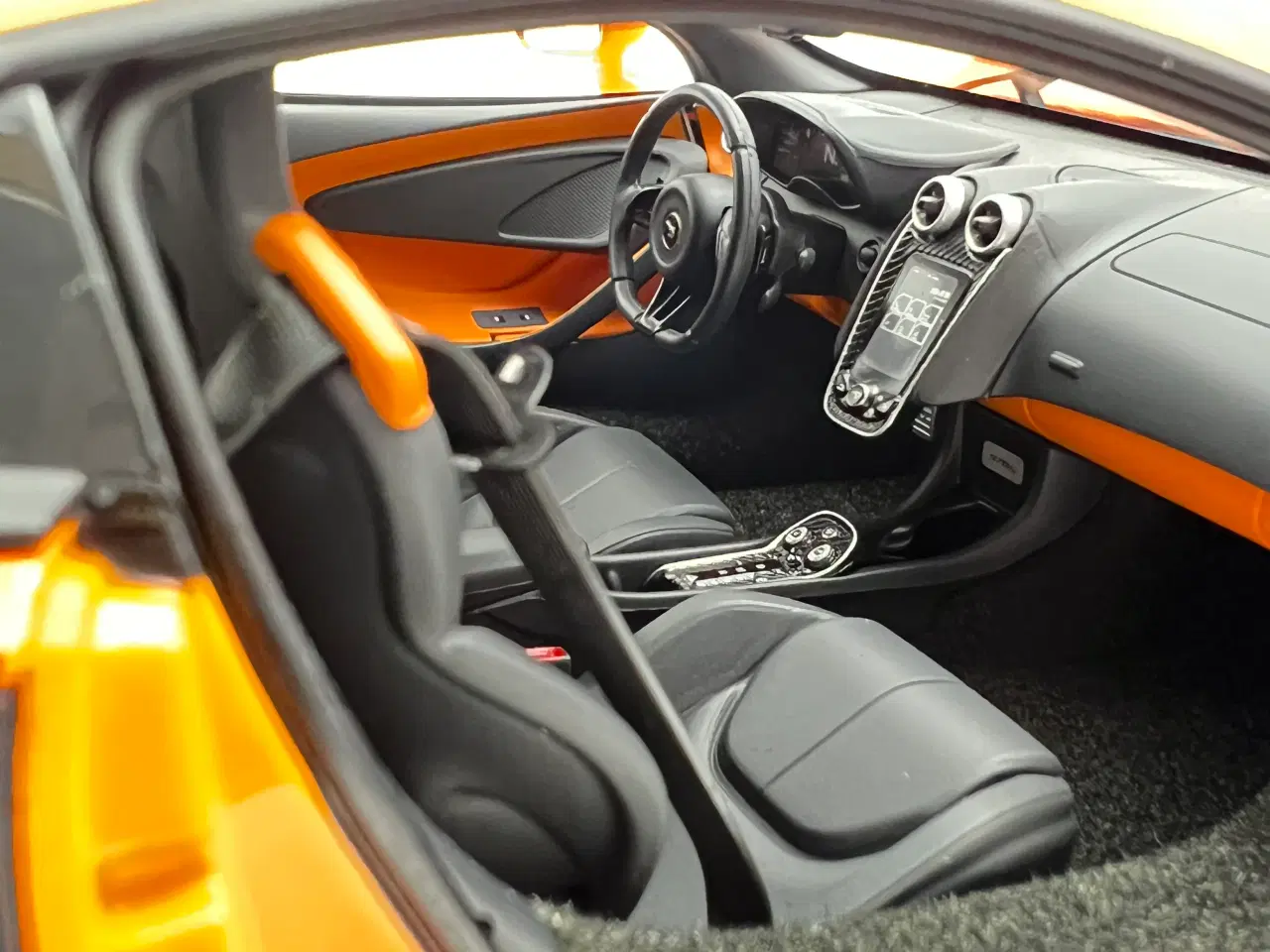 Billede 6 - 2016 McLaren 570S - AUTOart - 1:18