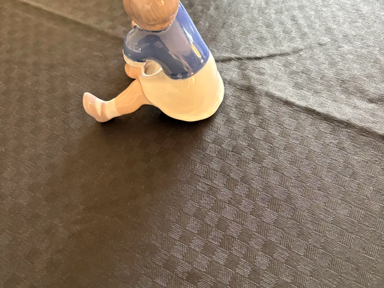 Billede 4 - B&G figur af pige med spand