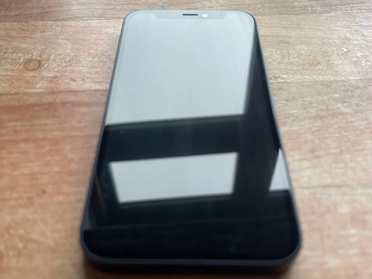 Billede 3 - IPhone 12 128gb  batteri 100%
