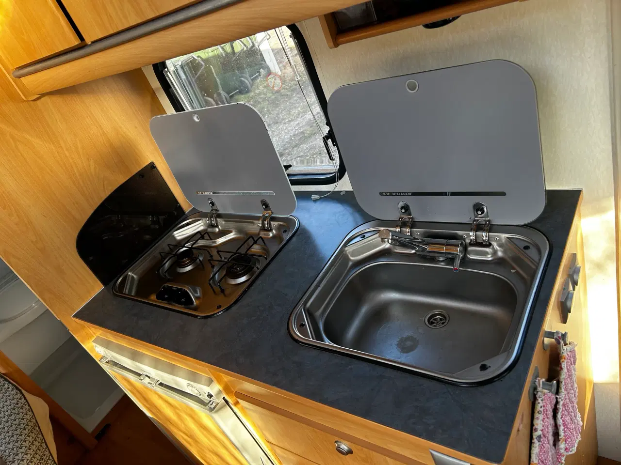 Billede 8 - Fin og velholdt campingvogn