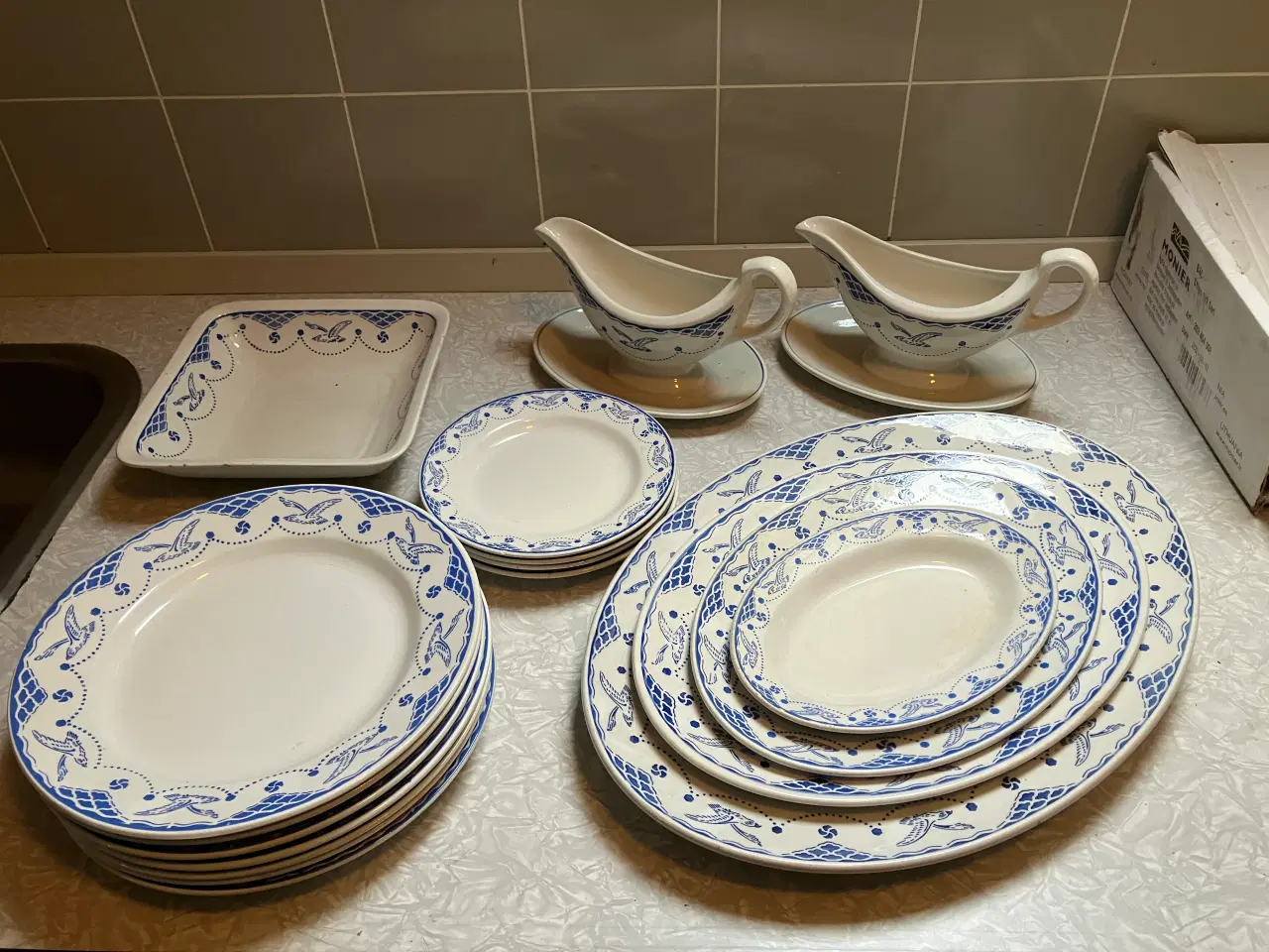 Billede 1 - Porcelæn Elsterwerda. Spisestel, Dec: 1816