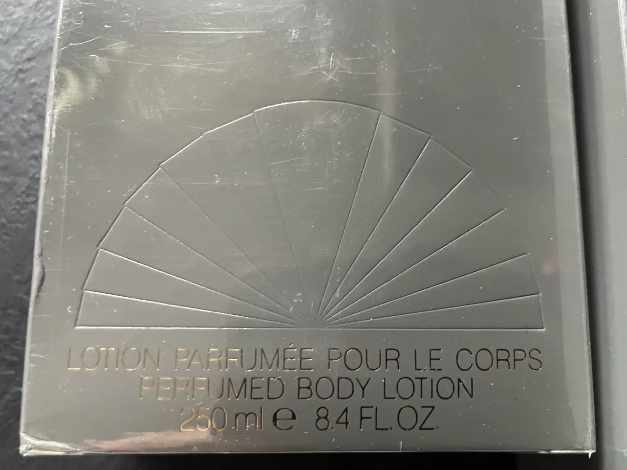 Billede 2 - Sæt KL Lagerfeld body lotion og deo parfume