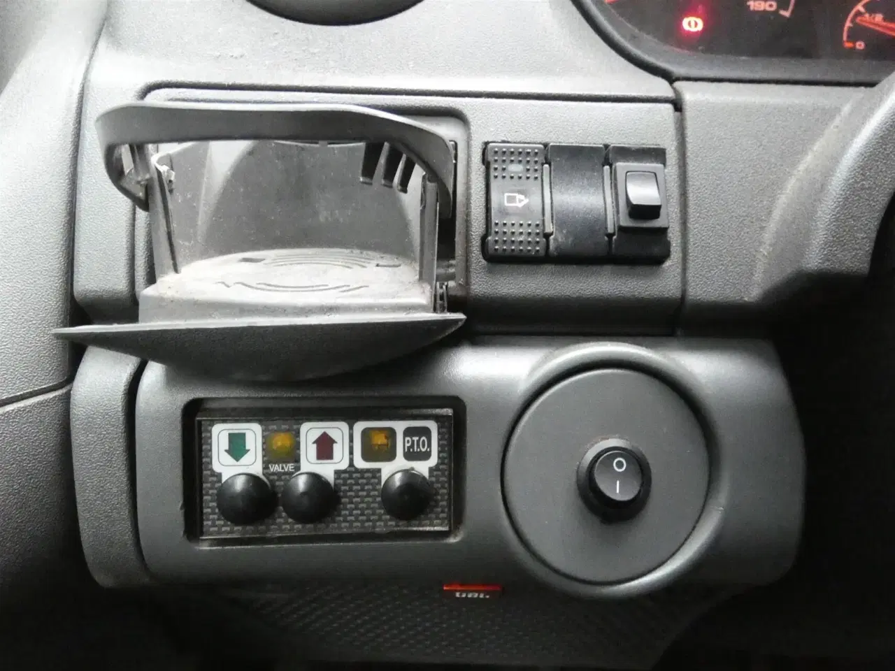 Billede 15 - Iveco Daily KRANBIL 3,0 D 35C15L, 5-g 146HK Ladv./Chas. Man.