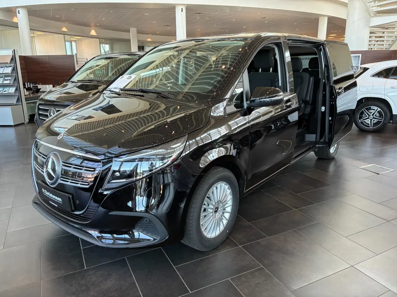 Billede 1 - Mercedes EQV300  L