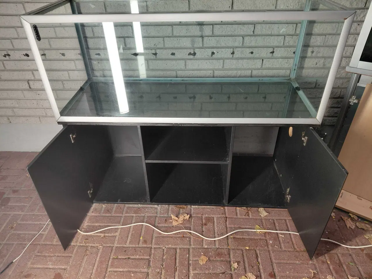 Billede 7 - Akvarier 325L