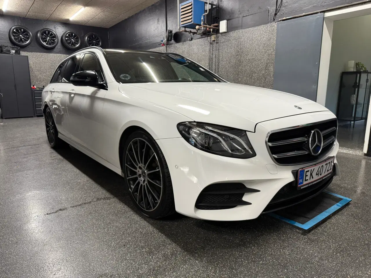 Billede 3 - Mercedes-Benz E220 d T 2,0 D AMG Line 9G-Tronic 194HK Stc Aut.