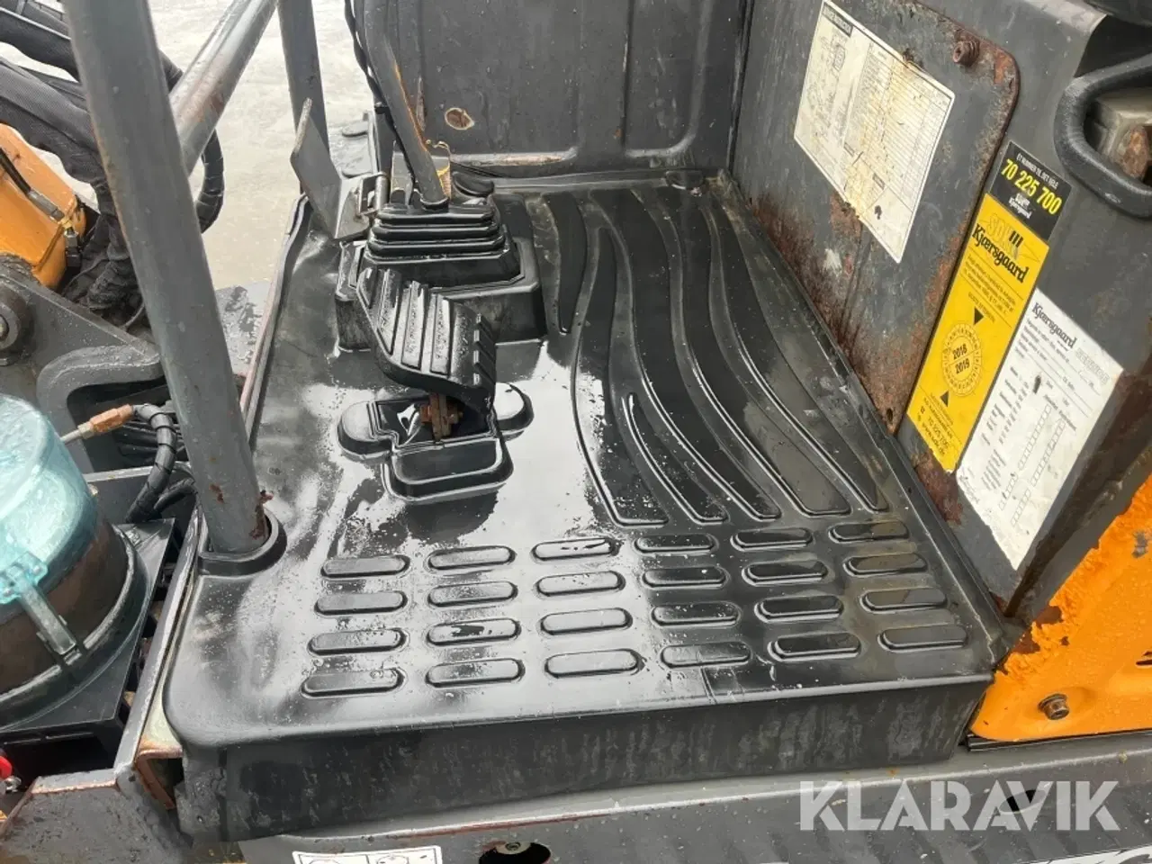 Billede 10 - Minigraver Case CX17C med skovle og tilt