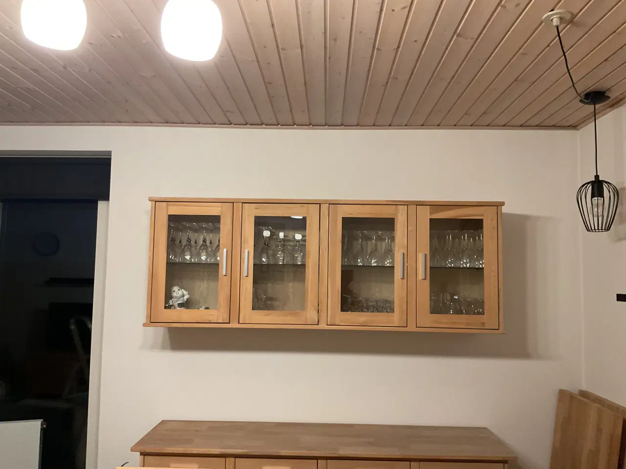 Billede 4 - Skænk med vitrine skab sælges