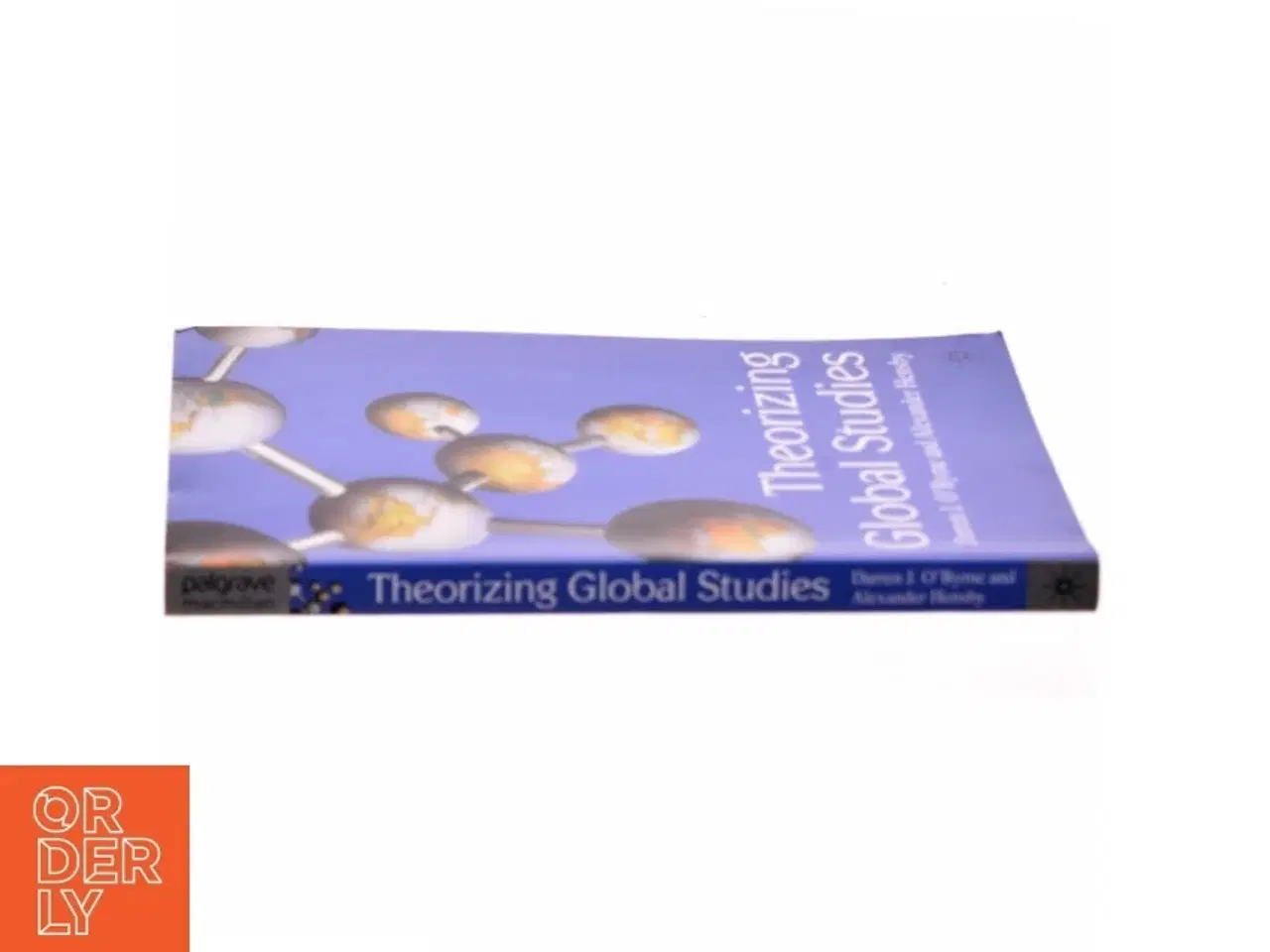 Billede 2 - Theorizing global studies (Bog)