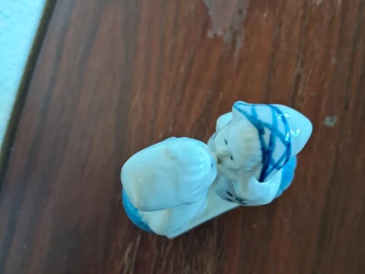 Billede 5 - Kyssefigur