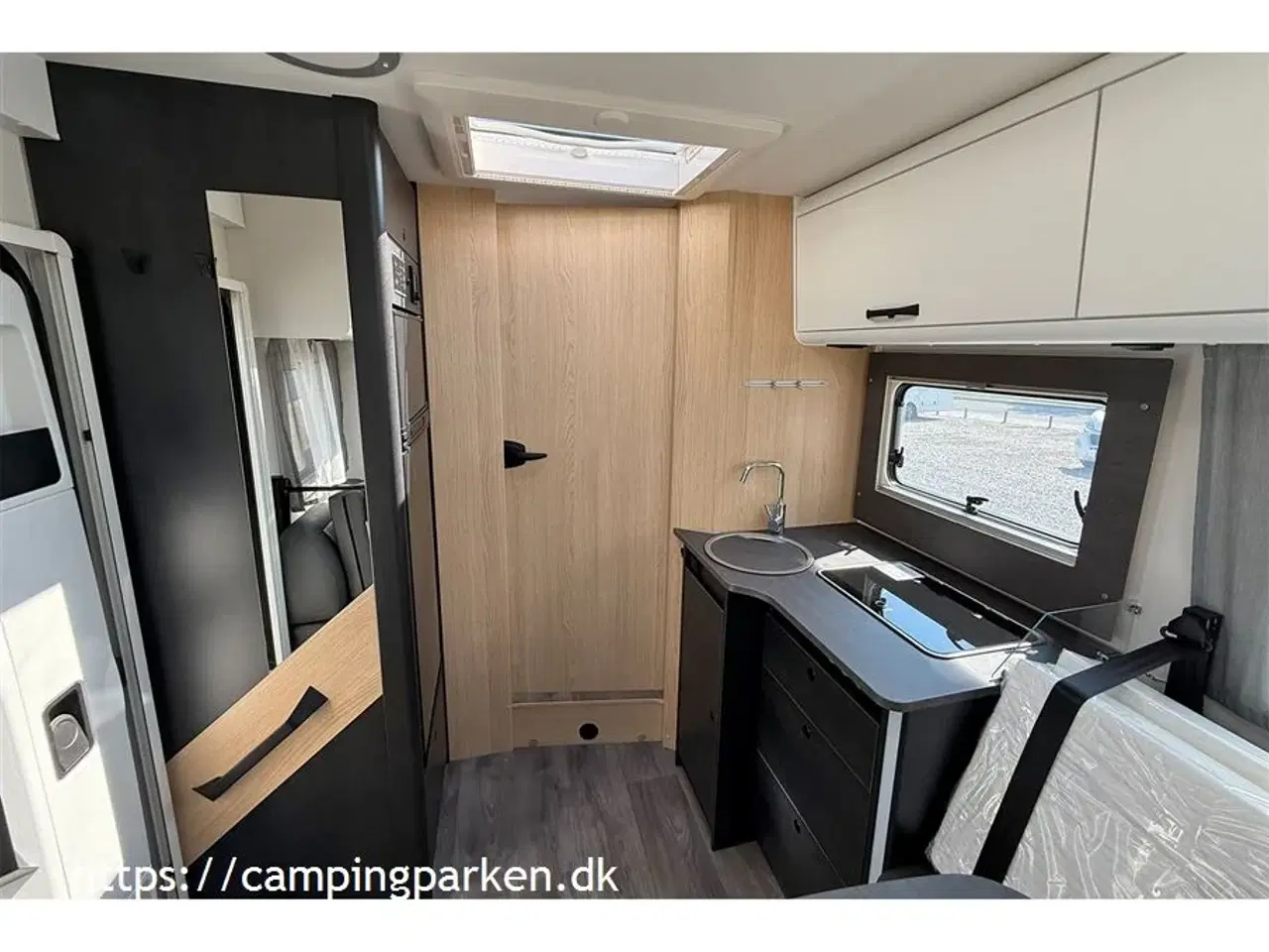 Billede 10 - 2025 - SunLight T 69 LC Adventure   Sunlights populære model i Adventure, med face-to-face, automatgear og meget udstyr