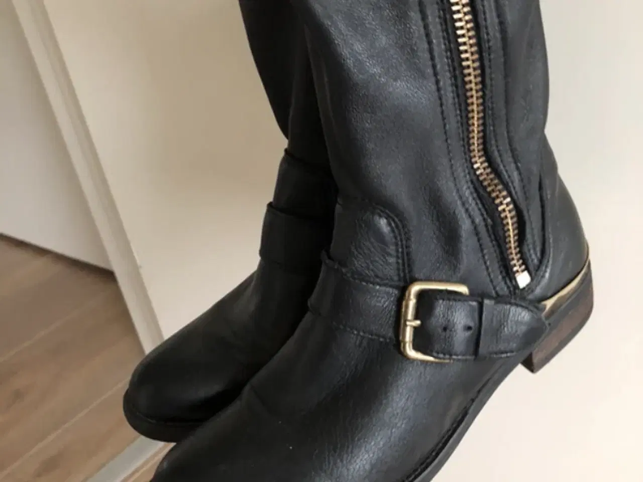 Billede 1 - Aldo ,bløde Lækrer skind støvler 