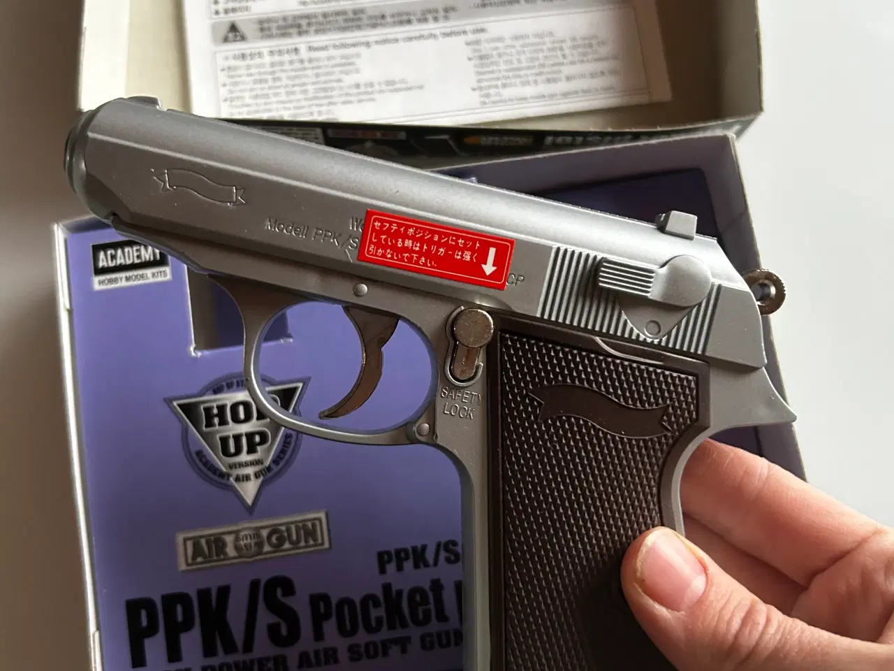 Billede 4 - legetøjspistol.