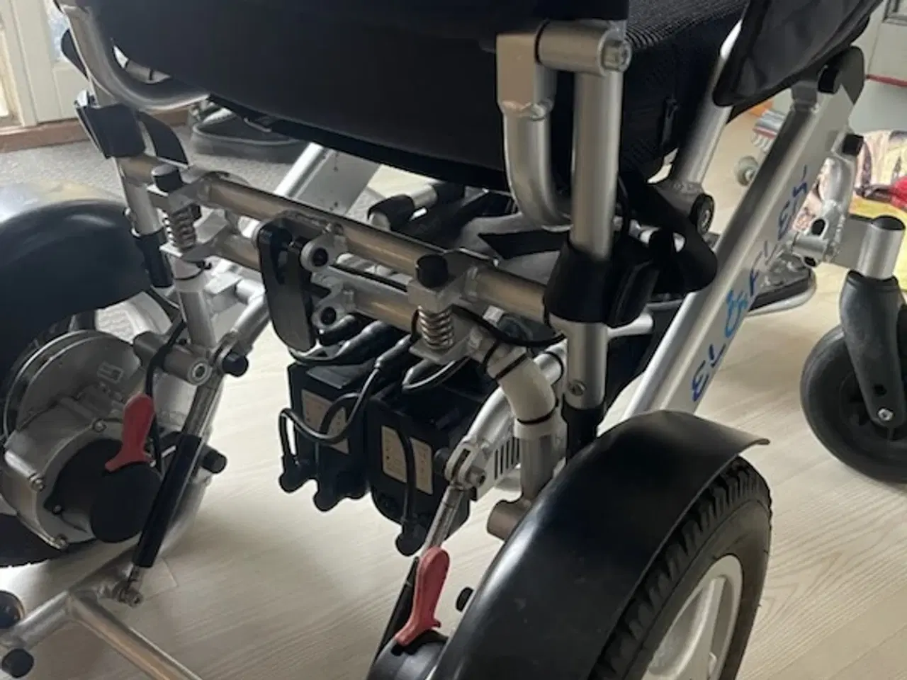 Billede 4 - El-kørestol