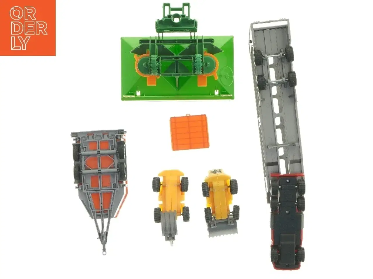 Billede 3 - Legetøjsbil og udstyr (str. 10-32 cm)