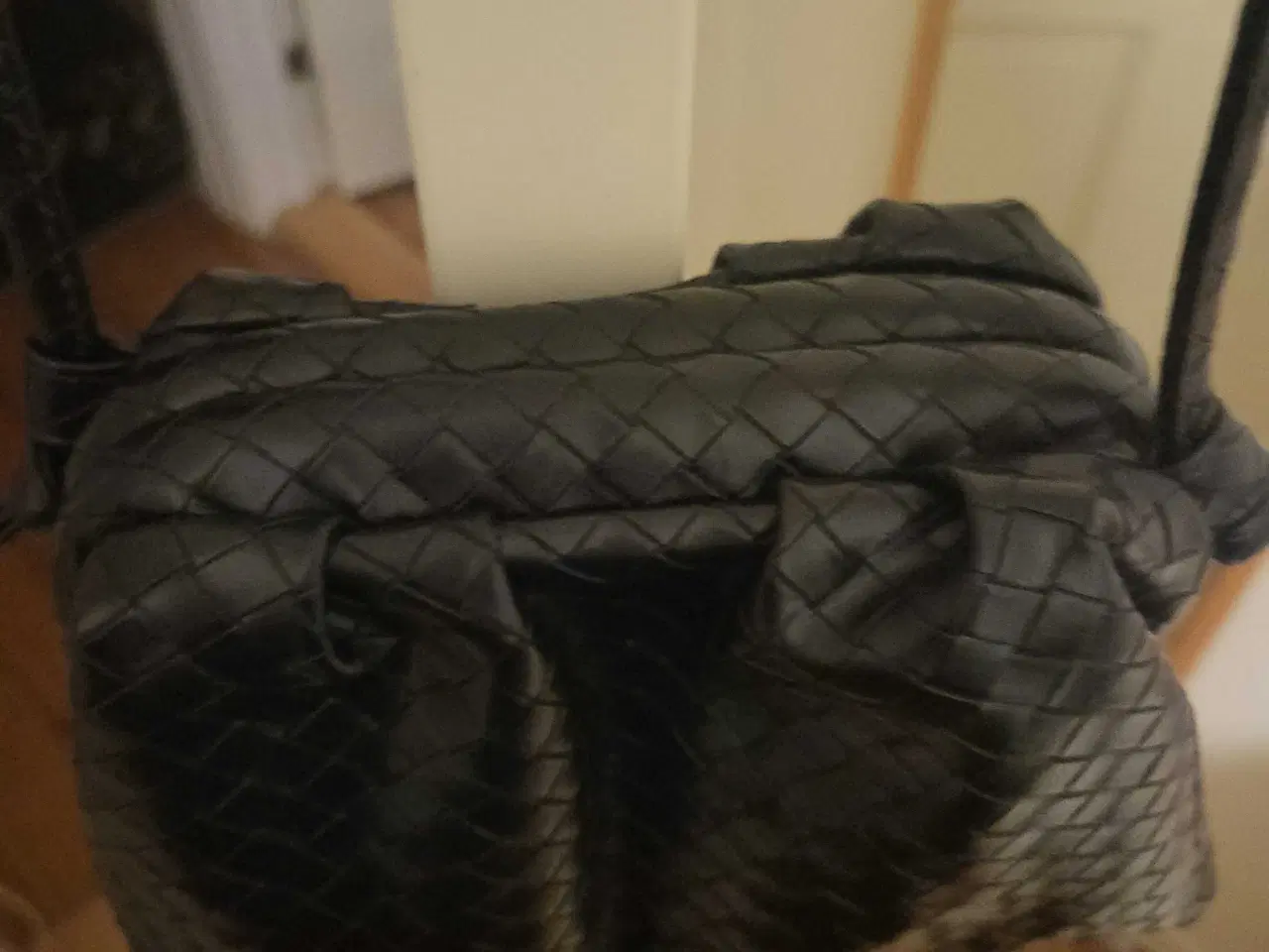 Billede 8 - Lille Sort Skuldertaske