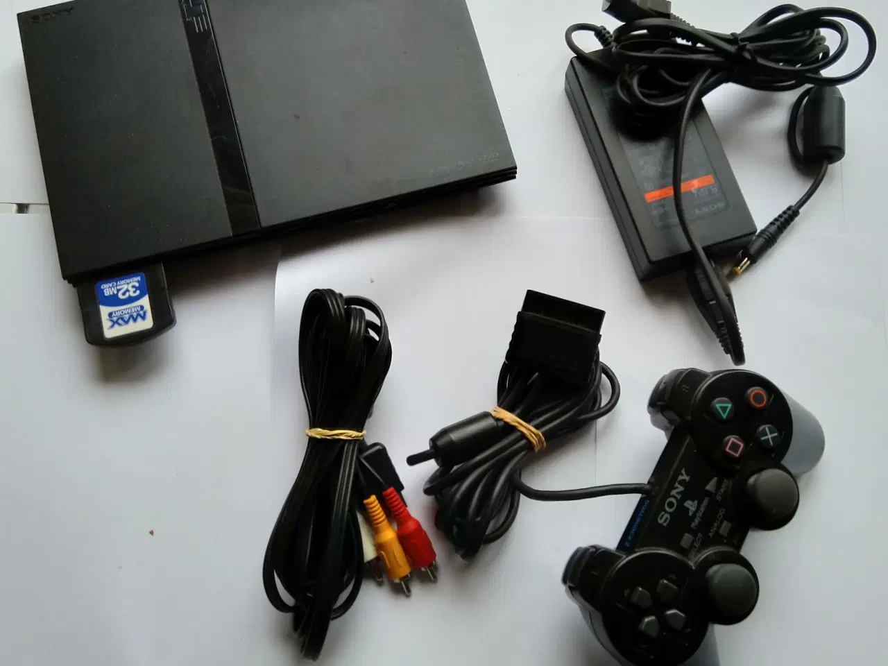 Billede 1 - Playstation 2 med tilbehør