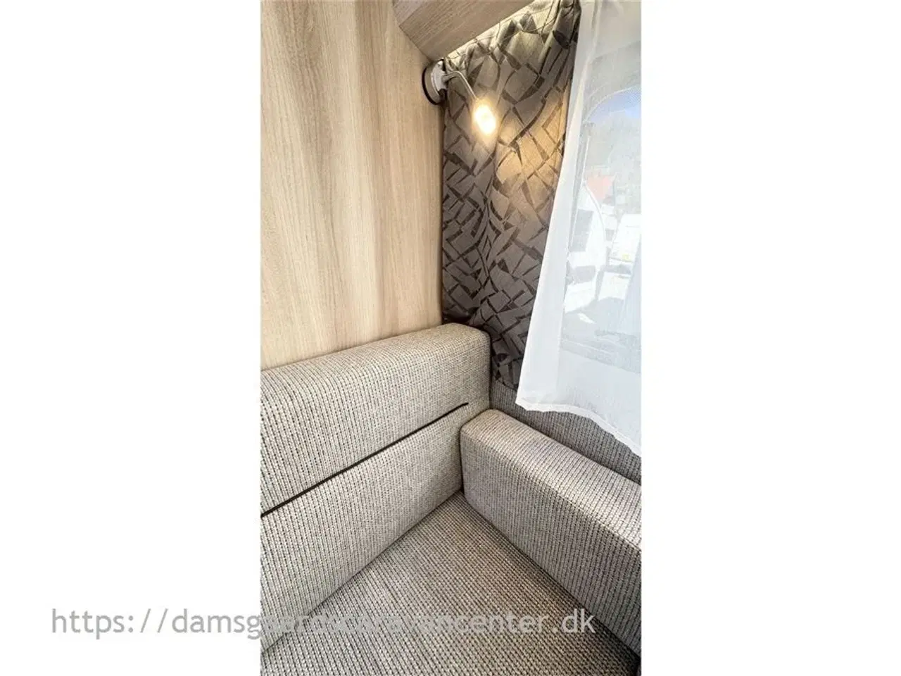 Billede 7 - 2024 - Hobby De Luxe 460 SFf   Queensbed-Gulvtemp.-Mover-Telt