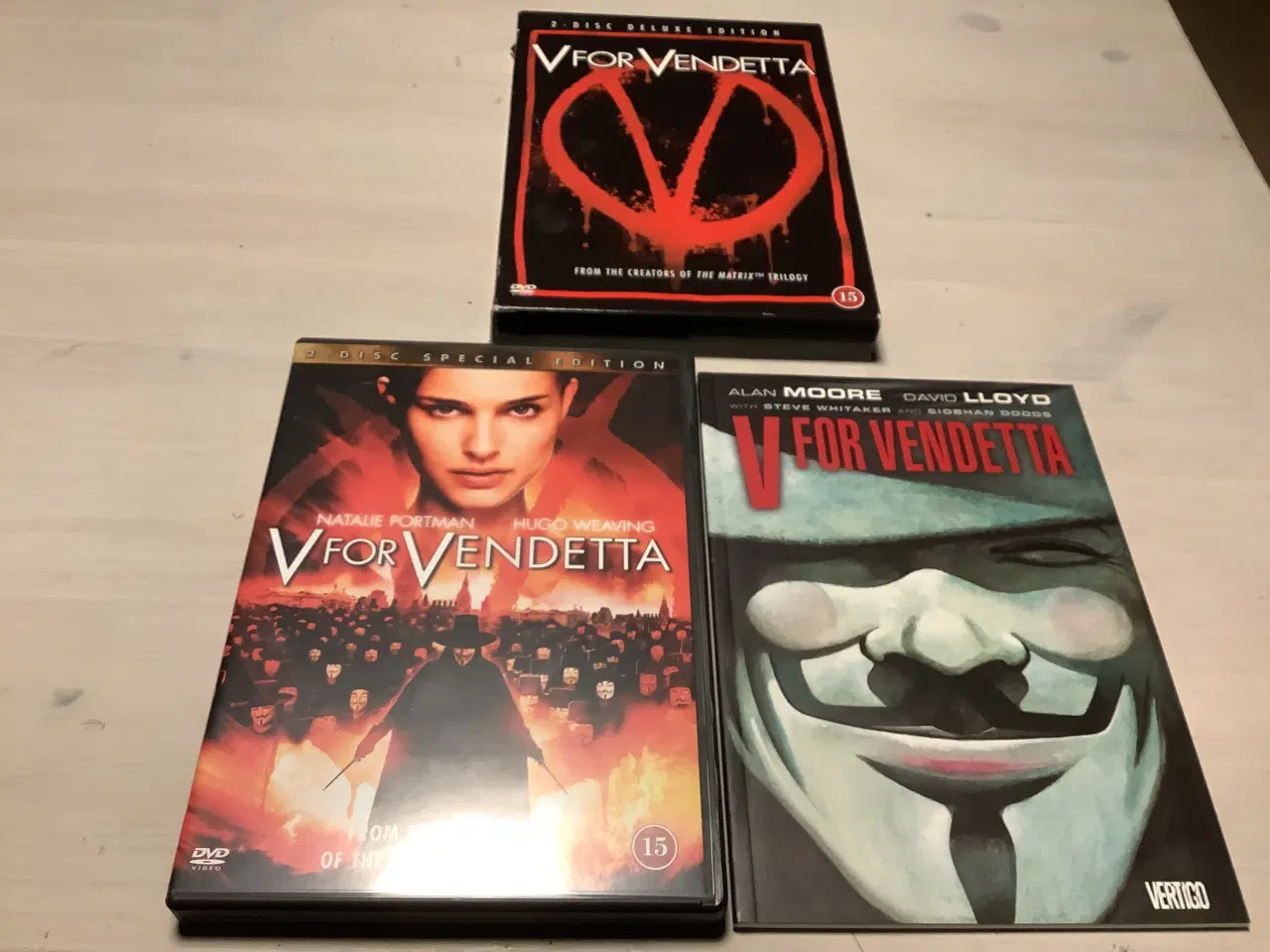 Billede 1 - V For Vendetta DVD med tegneserie bog 