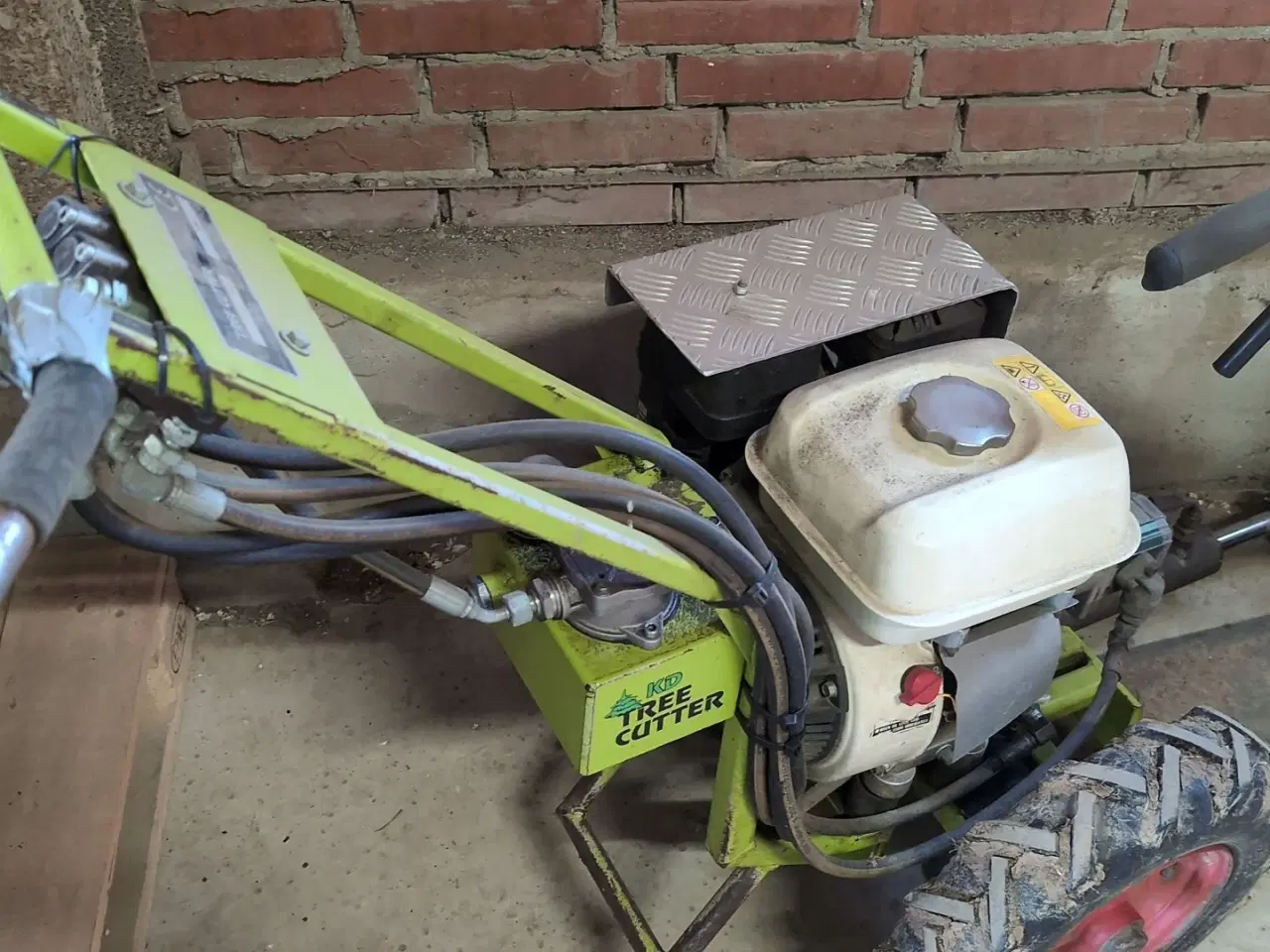 Billede 1 - - - - Juletræsklipper