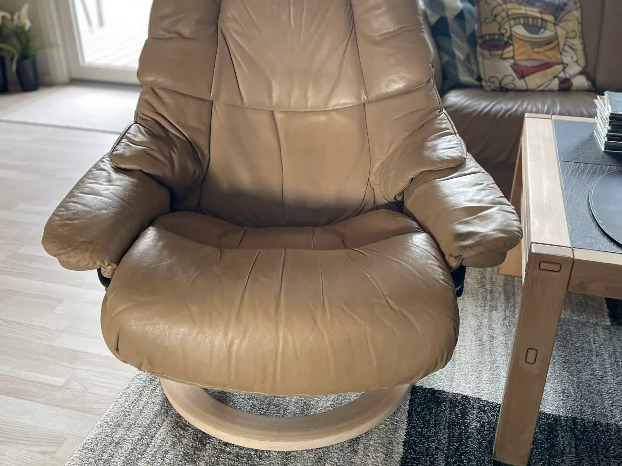 Billede 1 - Stresless hvilestole “Reno”