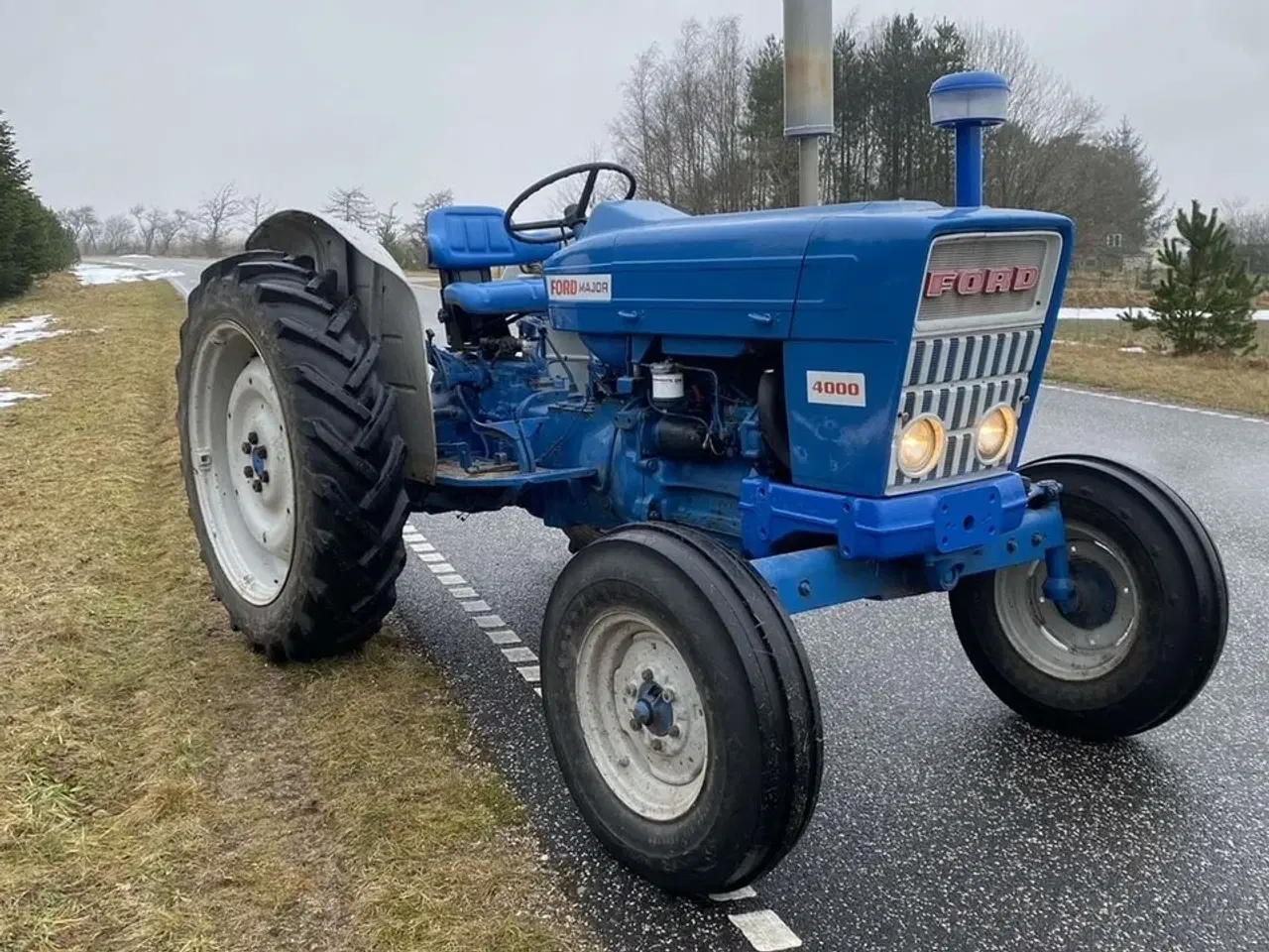 Billede 1 - Traktor Ford 4000