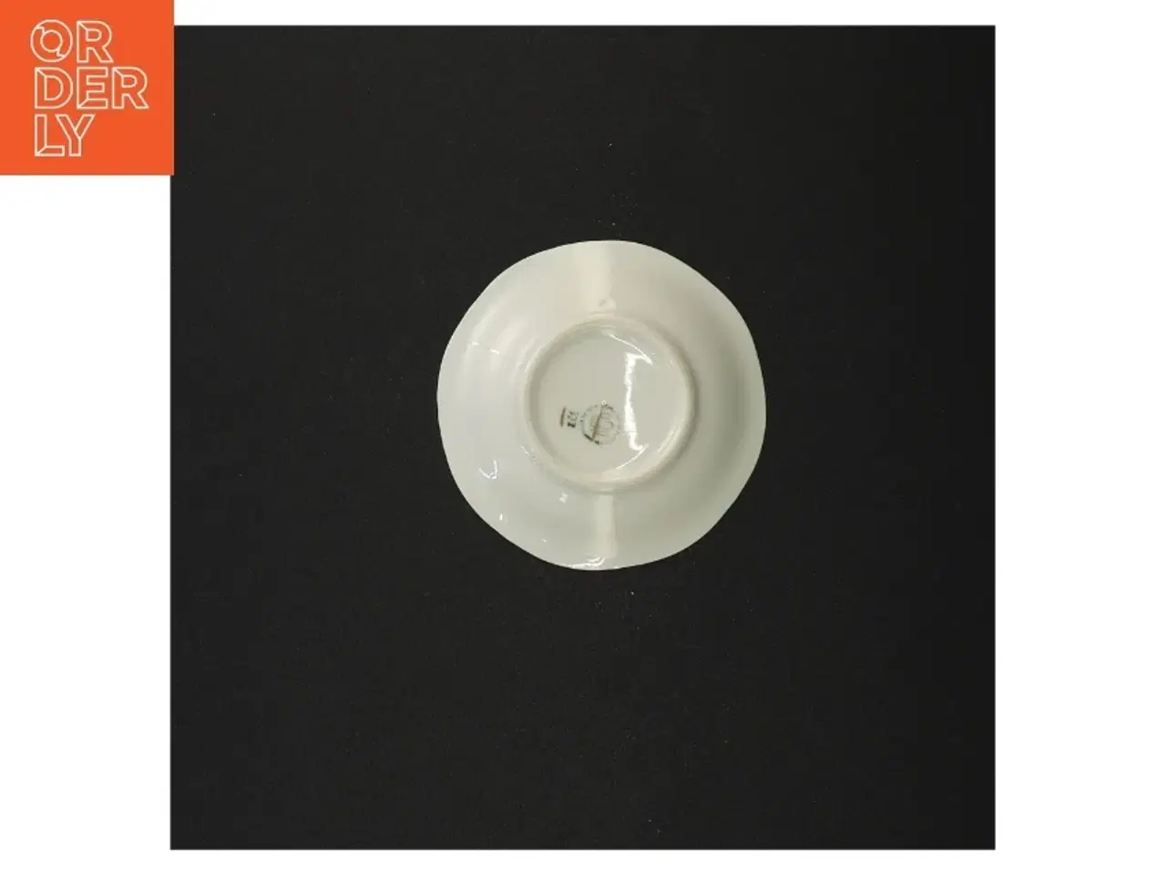 Billede 3 - Porcelænsaskebæger med blomstermotiv