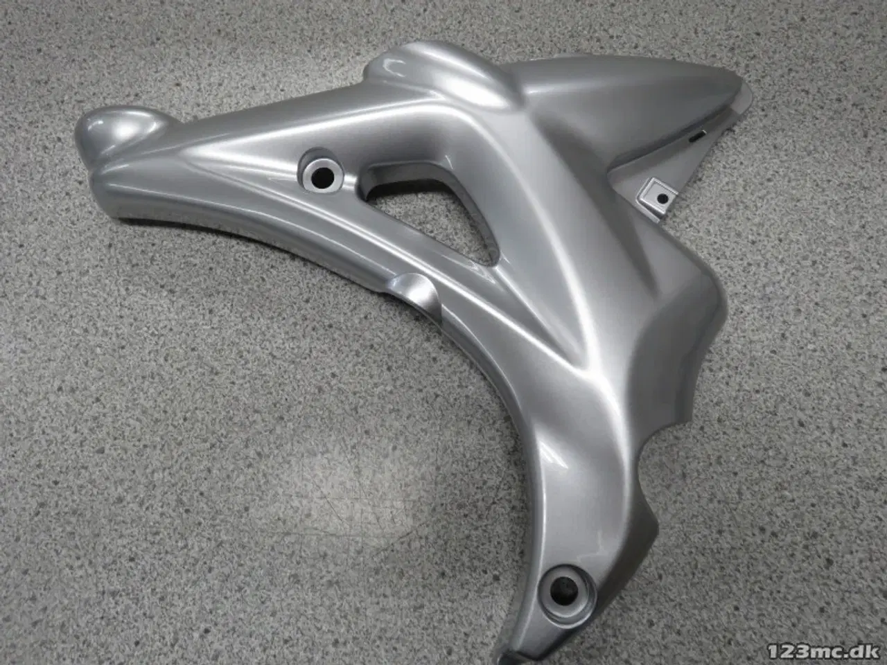 Billede 1 - COVER,FRAME LOWER,L Suzuki SFV650 Gladius